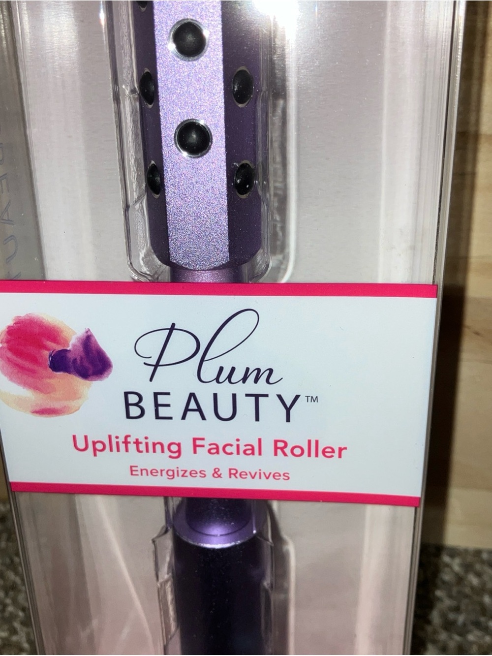 Uplifting Facial Roller - Purple